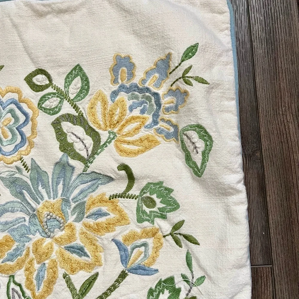 Pier 1 good vintage